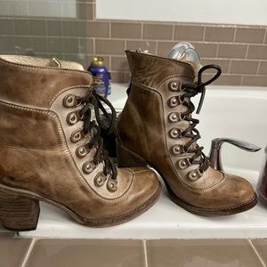 Freebirds Borrow size 7